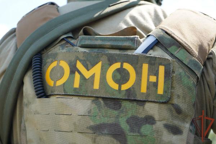 В Подмосковье при силовой поддержке спецназа Росгвардии задержан подозреваемый в распространении наркотических веществ