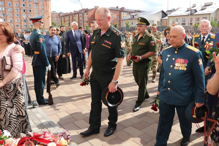 В Северной Осетии увековечили память офицера Росгвардии Героя России Марата Тибилова