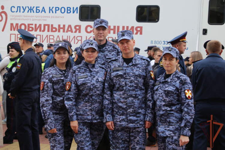 Сотрудники Росгвардии приняли участие во Всероссийской акции «Огонь жизни» в Мордовии