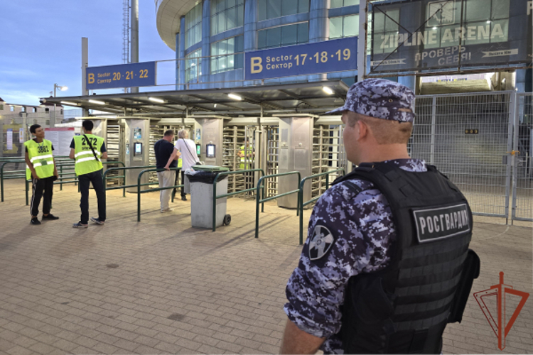 Росгвардия обеспечила безопасность проведения футбольного матча РПЛ в Дагестане