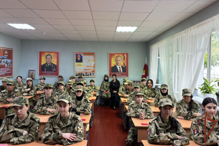 Профильный класс Росгвардии открыт в школе в Махачкале