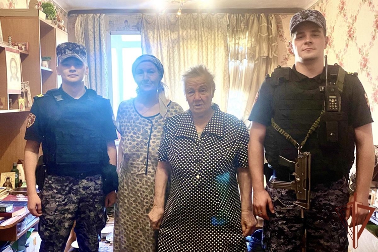 Росгвардейцы в Иркутской области помогли вернуться домой пенсионерке, страдающей потерей памяти