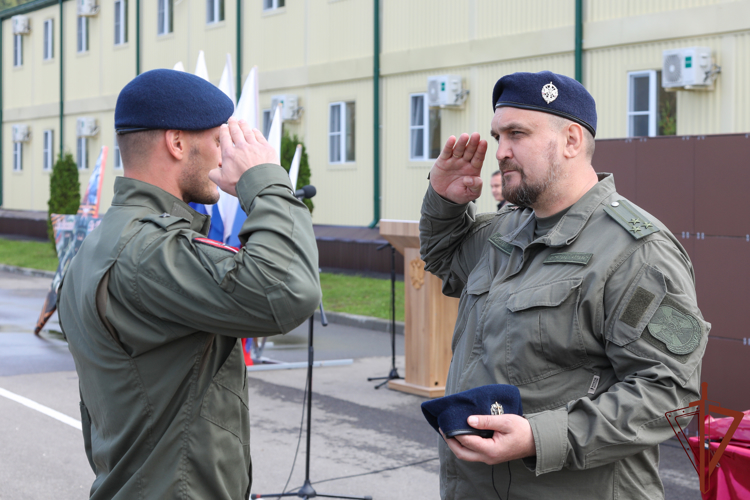 Первые испытания на знак отличия полицейского спецназа завершились в Южном округе Росгвардии (видео)