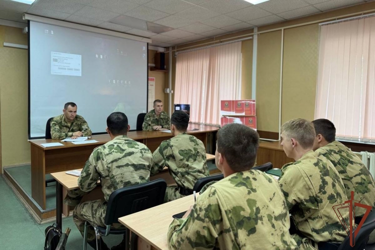 Учебно-методический сбор молодых офицеров прошёл в северском соединении Росгвардии 