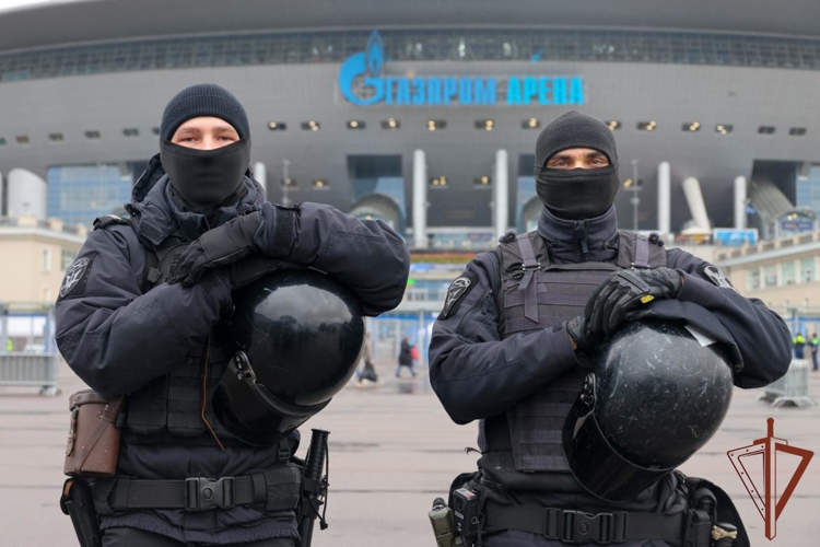Безопасность проведения матча РПЛ в Санкт-Петербурге обеспечили росгвардейцы