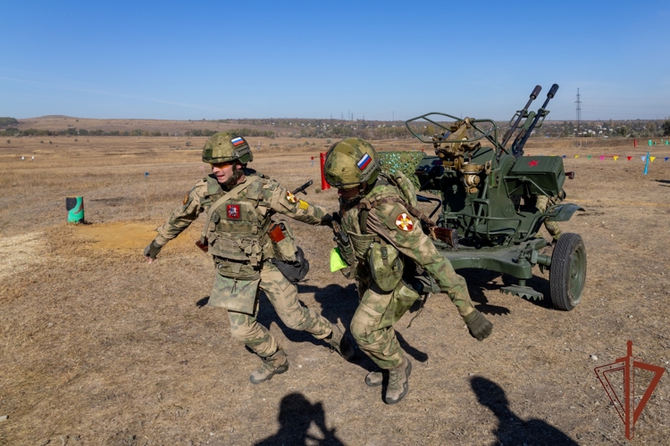 В Саратовском военном ордена Жукова Краснознаменном институте войск национальной гвардии состоялся турнир по пауэртлону (видео)