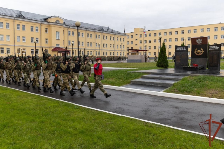В Росгвардии прошли испытания на право ношения крапового берета (видео)