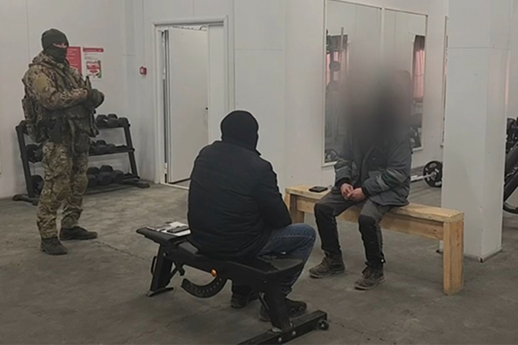 При силовой поддержке спецназа Росгвардии в Забайкалье выявлены иностранные граждане, настроенные против русскоязычного населения (видео)