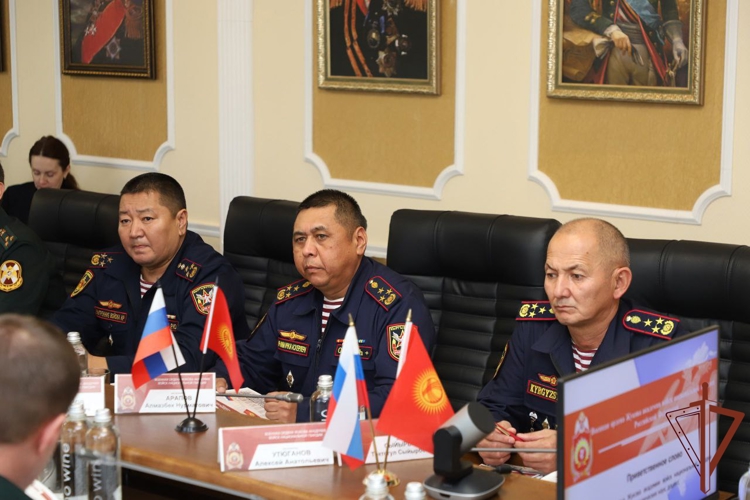 Представители внутренних войск МВД Киргизской Республики посетили Военную академию Росгвардии