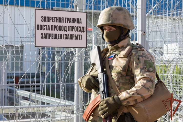 Росгвардия показала кадры работы подразделений по охране важных государственных объектов (видео)
