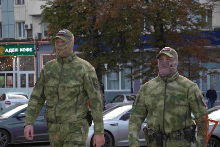 Росгвардейцы обеспечили безопасность и правопорядок во время мероприятий, посвящённых воссоединению Донбасса и Новороссии с Россией