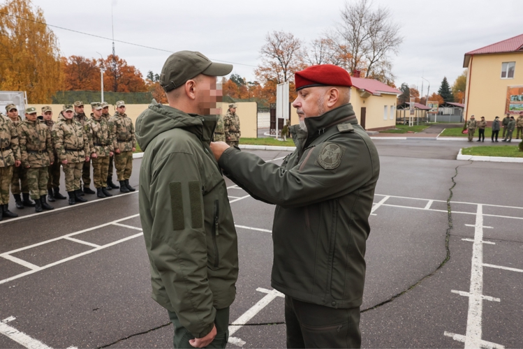 Генерал-полковник Алексей Воробьев вручил награды военнослужащим Центральной войсковой комендатуры Росгвардии