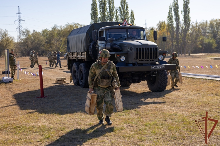 В Саратовском военном ордена Жукова Краснознаменном институте войск национальной гвардии состоялся турнир по пауэртлону (видео)