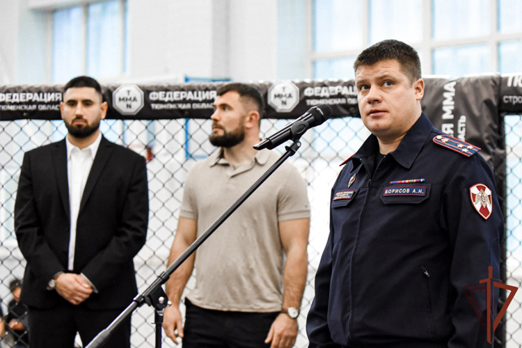 В Тюмени состоялся организованный росгвардейцами турнир по смешанным единоборствам в память о погибших в разные годы защитниках Отечества 