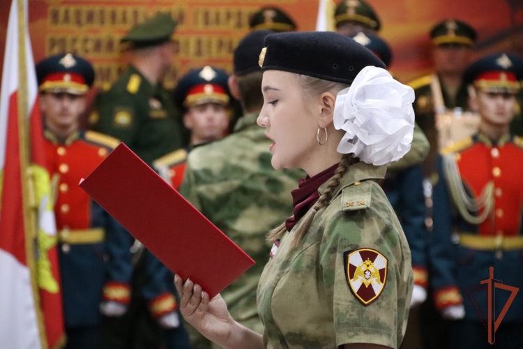 Мероприятия для школьников провели росгвардейцы на Дальнем Востоке