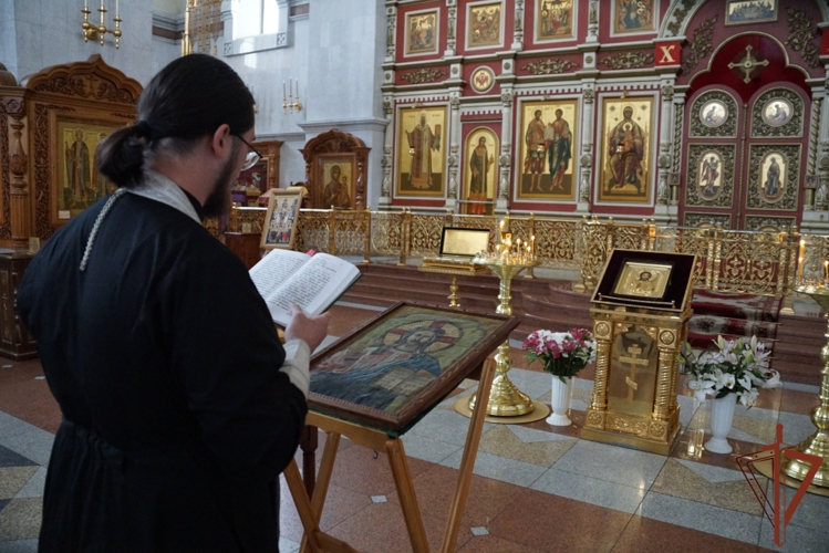 В Хабаровске состоялось освящение походной иконы ОМОН Росгвардии