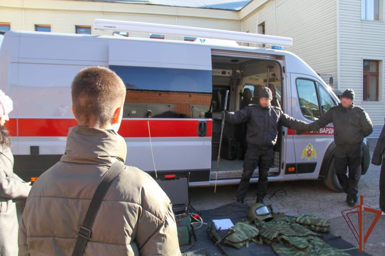 В регионах Сибири проходят профориентационные и военно-патриотические мероприятия с участием подразделений Росгвардии