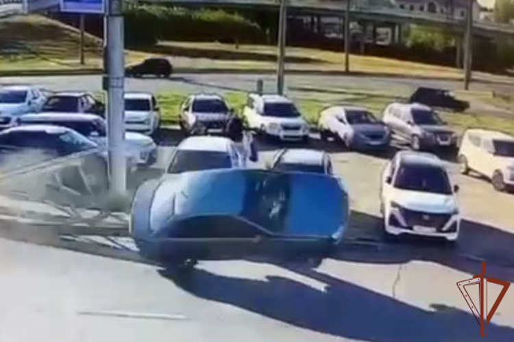В Пензе росгвардейцы задержали нетрезвого водителя, устроившего ДТП на территории автосалона