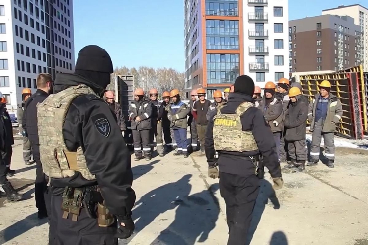 Около 800 нарушений миграционного законодательства выявлено в Омской области при содействии спецназа Росгвардии