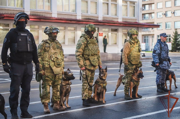 Более 400 кадетов и школьников стали гостями дня открытых дверей в Военной академии Росгвардии