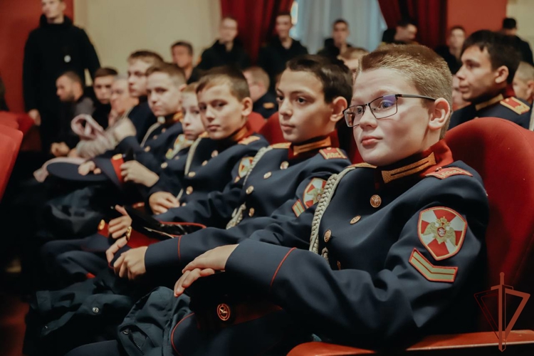 Более 400 кадетов и школьников стали гостями дня открытых дверей в Военной академии Росгвардии