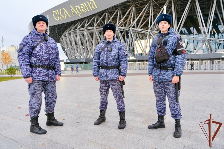 Росгвардейцы обеспечили безопасность матча КХЛ в Санкт-Петербурге 