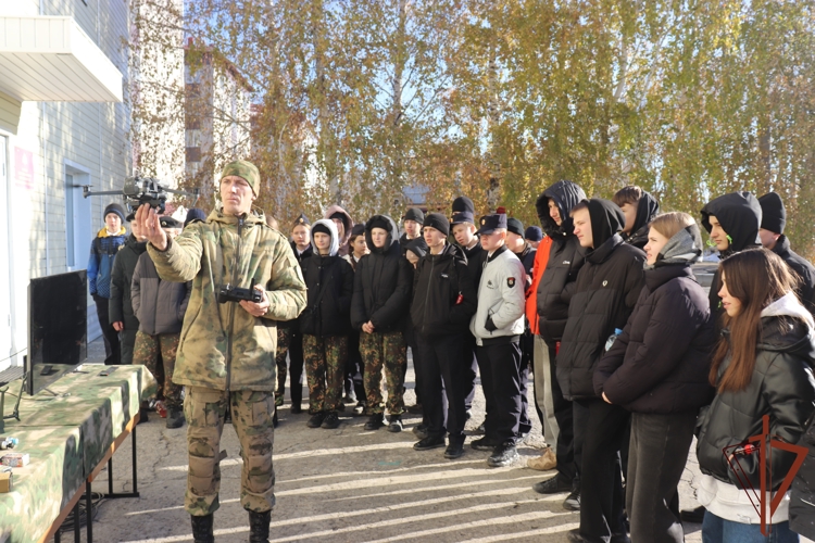 Новосибирский военный институт Росгвардии провел день открытых дверей
