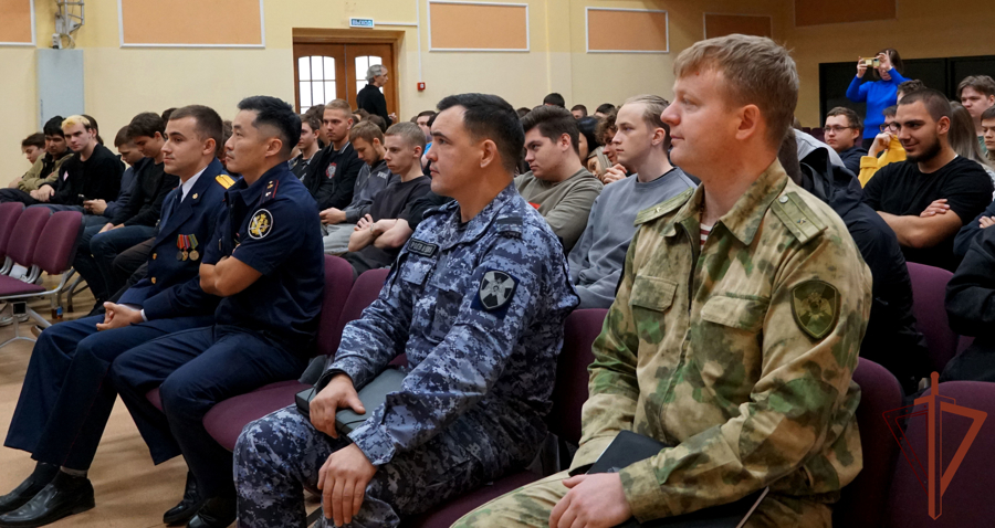 На Дальнем Востоке росгвардейцы приняли участие в военно-патриотических мероприятиях 