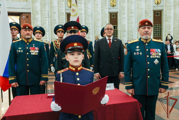 Генерал-полковник Алексей Воробьев поздравил воспитанников МПКУ им. М.А.Шолохова Росгвардии с принятием клятвы кадета