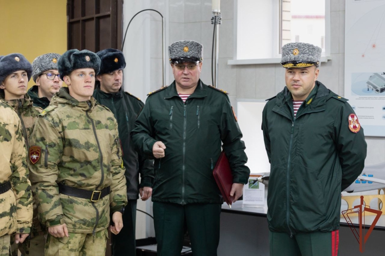 В ходе войсковой практики курсанты военных вузов Росгвардии посетили Главный центр научных исследований ведомства