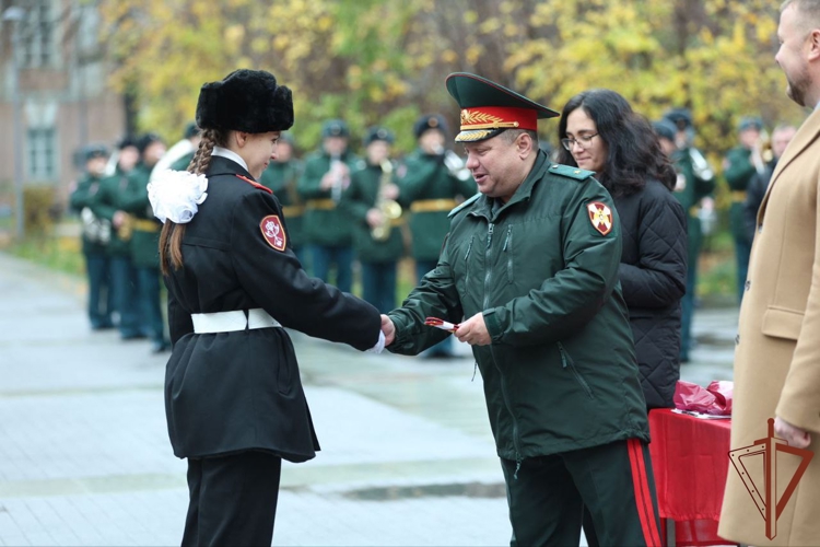 В Москве учащиеся подшефных классов Росгвардии дали торжественную клятву кадета