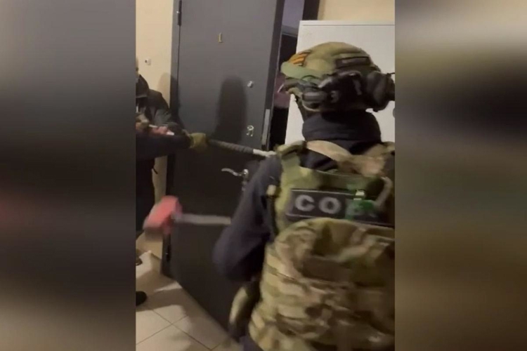 Подозреваемые в покушении на сбыт наркотиков задержаны в Новосибирской области при содействии СОБР Росгвардии