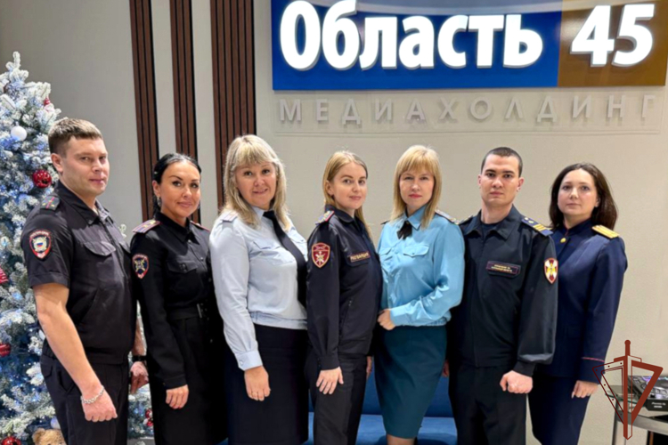 В Уральском округе Росгвардии поздравили журналистов со Всемирным днем телевидения