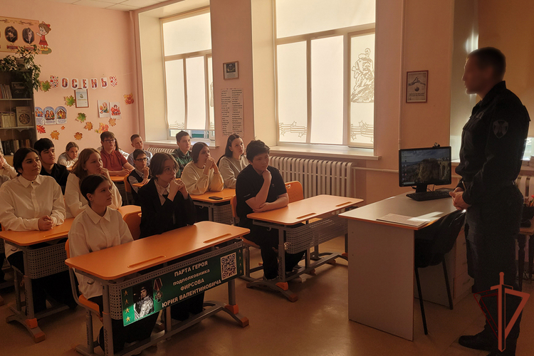 Росгвардейцы провели патриотические и просветительские мероприятия на Урале