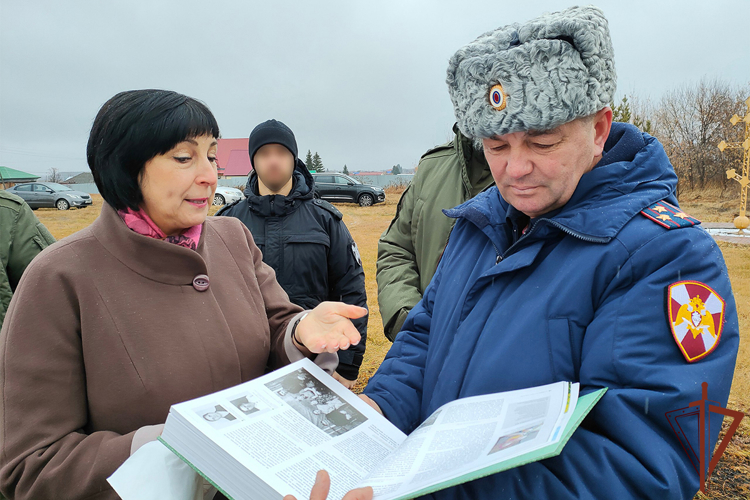 На Урале росгвардейцы провели патриотические встречи с молодежью 