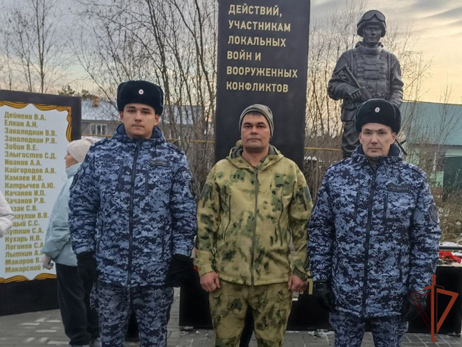 Росгвардейцы на Урале почтили память коллег, погибших при исполнении служебного долга
