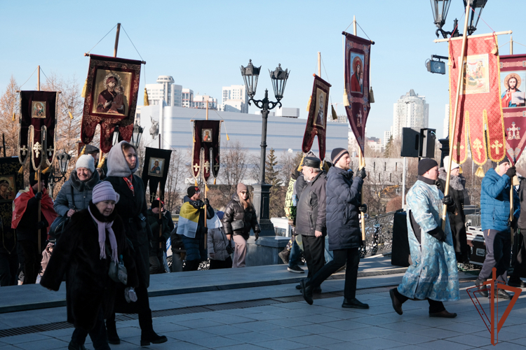 На Урале росгвардейцы приняли участие в праздничных мероприятиях в День Казанской иконы Божией Матери