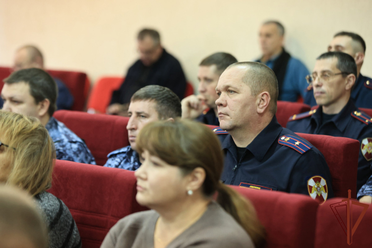 В Уральском округе Росгвардии обсудили вопросы противодействия терроризму и экстремизму