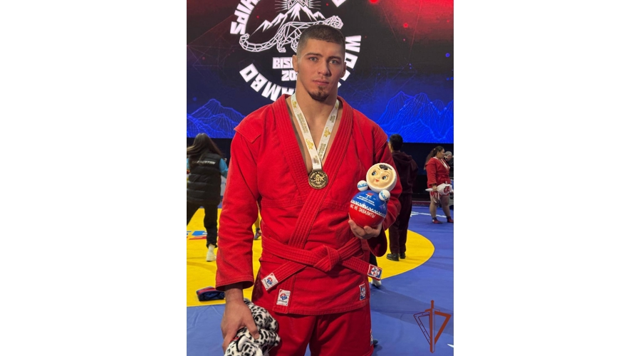 Спортсмен Уральского округа Росгвардии завоевал золотую медаль на чемпионате мира по самбо