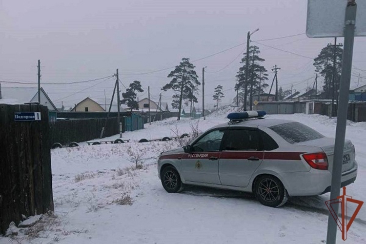 В Бурятии росгвардейцы задержали подозреваемых в незаконном обороте наркотиков