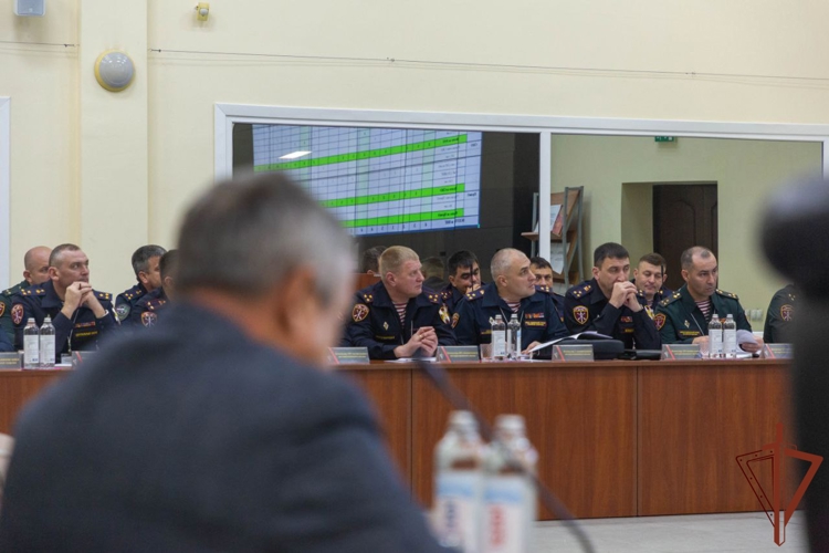 В Росгвардии прошел сбор с должностными лицами, ответственными за организацию обеспечения общественной безопасности и правопорядка