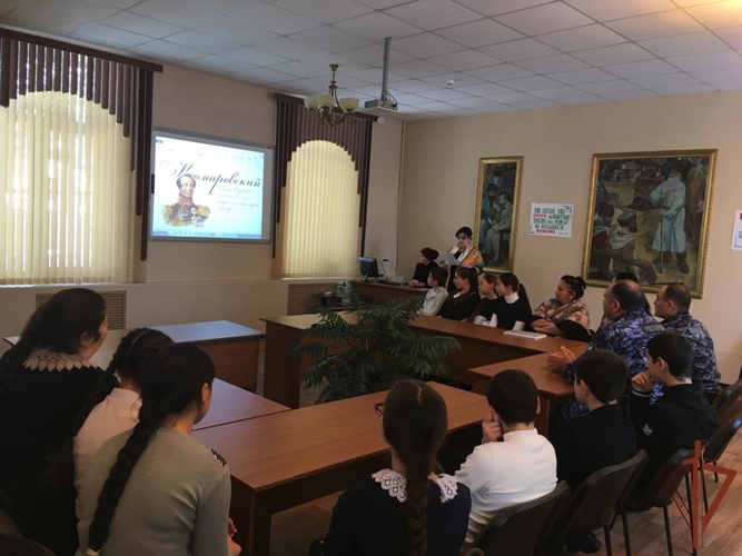 На Северном Кавказе росгвардейцы рассказали школьникам о графе Евграфе Комаровском