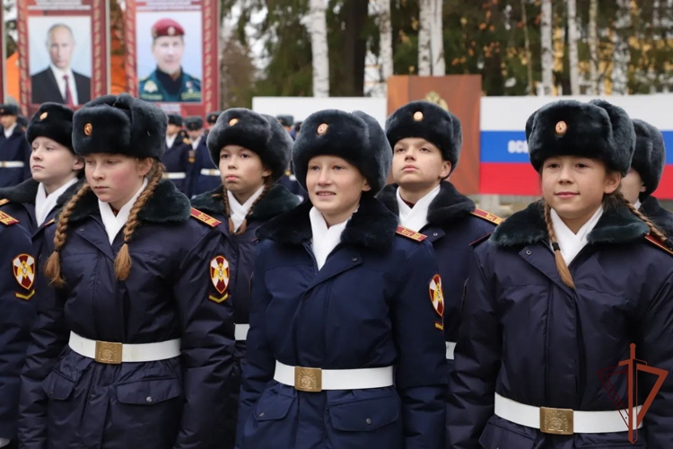 Воспитанники училища Росгвардии дали торжественную клятву кадета