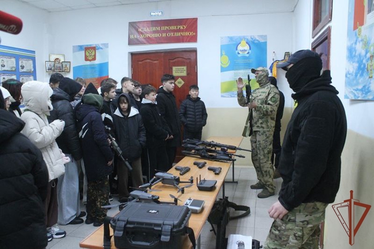 Росгвардия провела тематические мероприятия ко Дню призывника