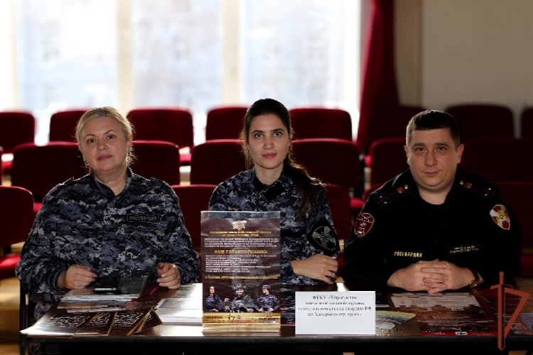 На Дальнем Востоке росгвардейцы провели профориентационные встречи со студентами