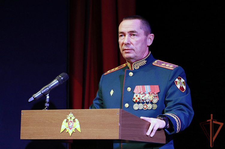 Вымпел директора Росгвардии вручен отряду специального назначения ведомства в Ставрополе