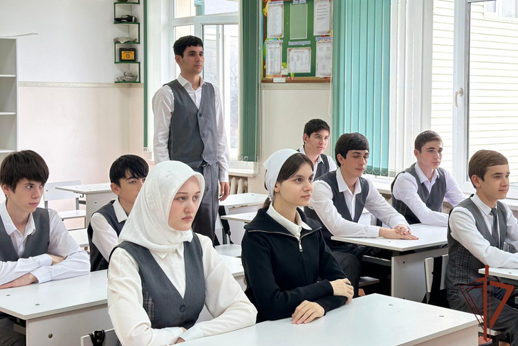 Росгвардия проводит патриотические мероприятия для молодежи на Северном Кавказе