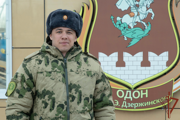В Росгвардию для прохождения военной службы по призыву прибыл российский рэпер Андрей Косолапов (сценический псевдоним Макан)