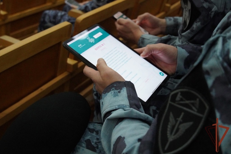 В Приволжье росгвардейцы проверили свои знания в юбилейном «Большом этнографическом диктанте»