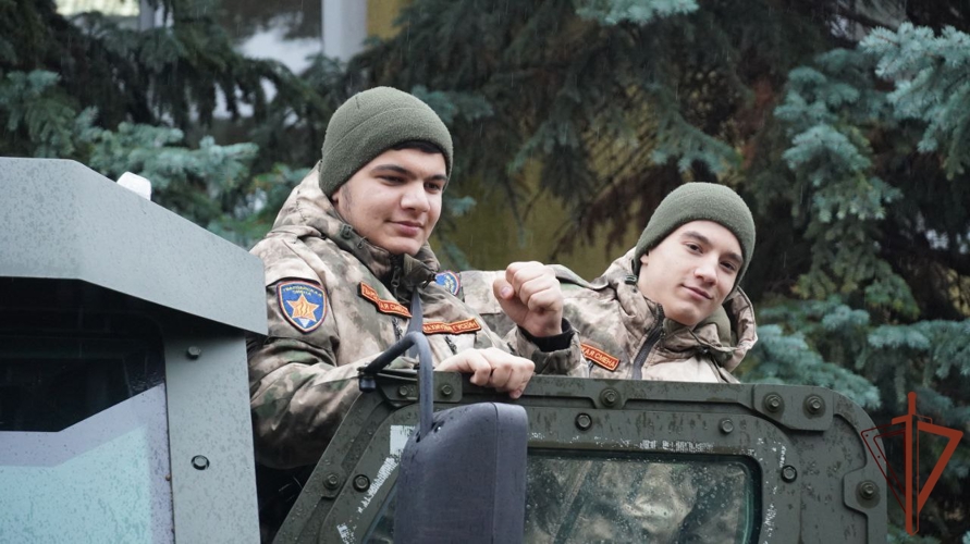 День призывника состоялся в подразделениях Приволжского округа Росгвардии (видео)